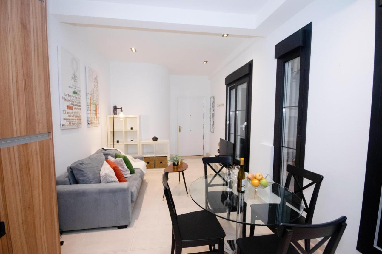 For You Rentals Apartamento Temporal Con Encanto En Malasana Min24 Мадрид Екстериор снимка