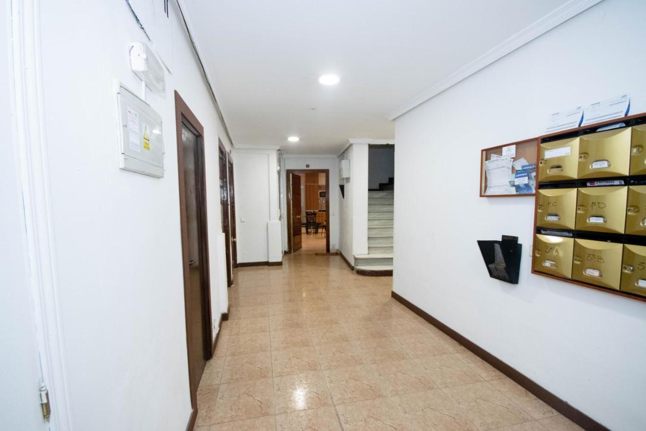 For You Rentals Apartamento Temporal Con Encanto En Malasana Min24 Мадрид Екстериор снимка